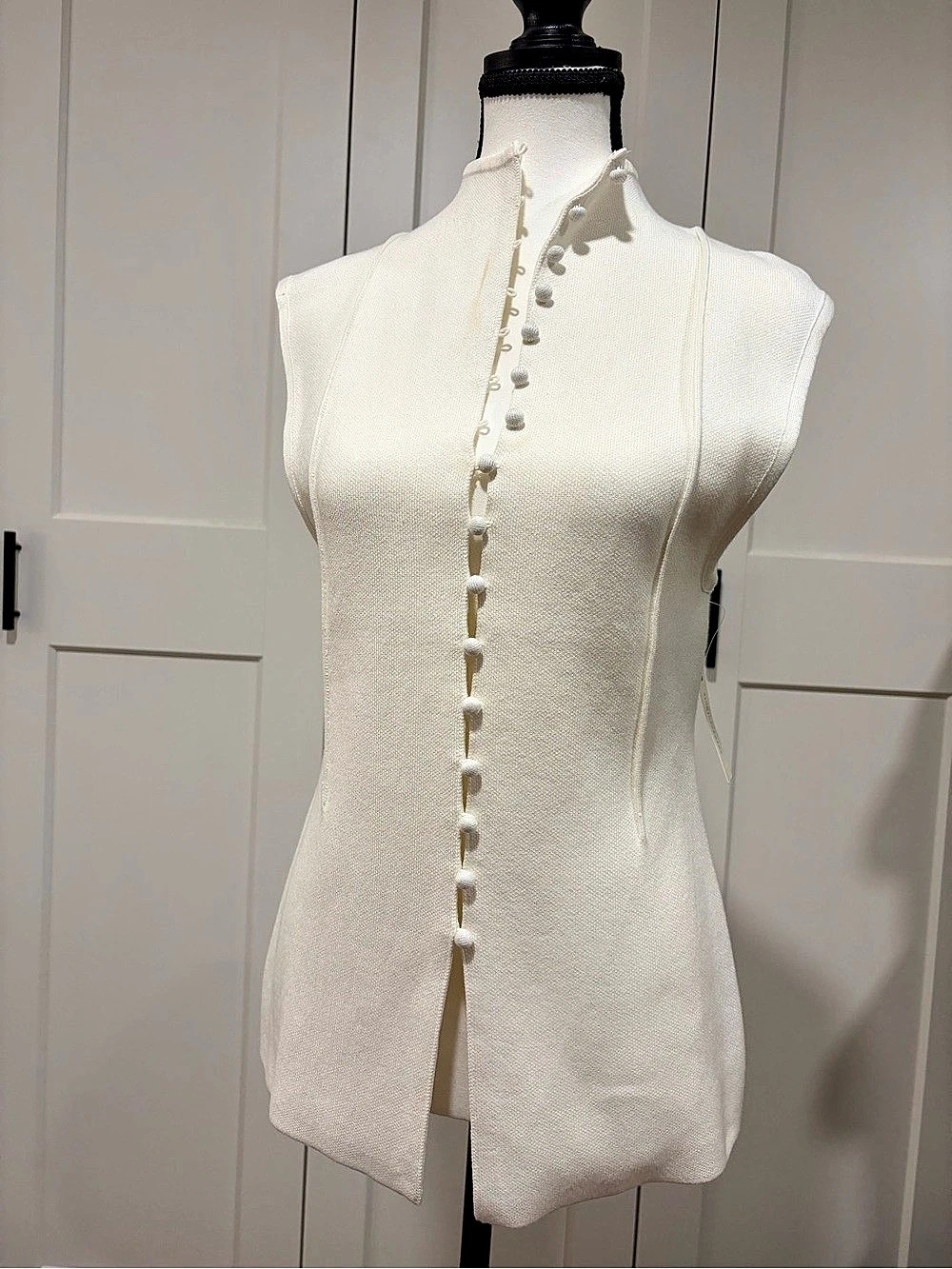 Pilcro Button-Front Sweater Vest Sleeveless Top White Small
